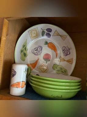 Green Vegetable Motif Dinnerware Bowl Set